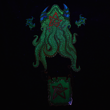 Load image into Gallery viewer, Summoning Cthulhu Enamel Pin SET LIMITED EDITION
